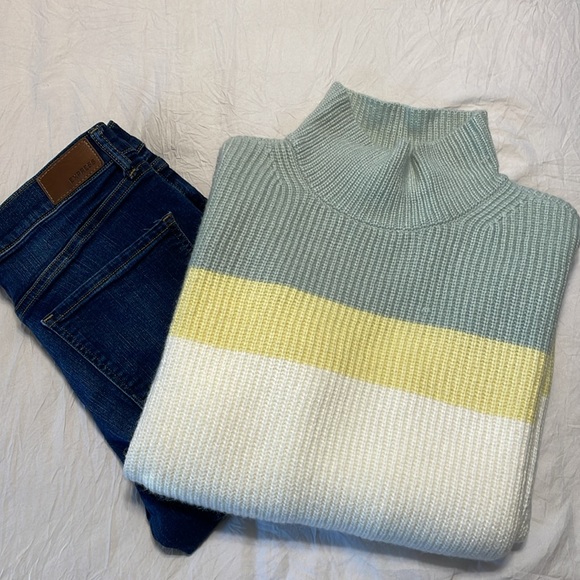 Ann Taylor Cream, Green, Yellow and Brown Color Block Mock Neck Sweater Size S - Picture 5 of 9